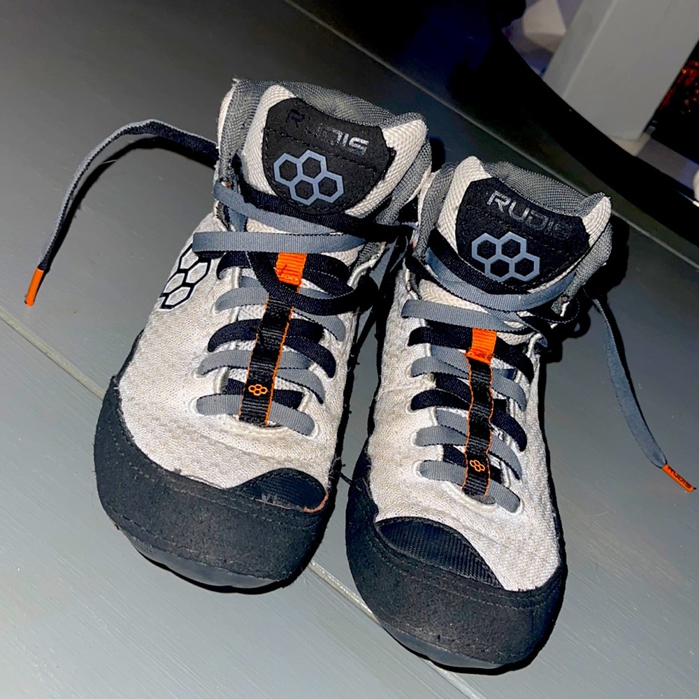 RUDIS Wrestling Shoes, Youth Size 3
